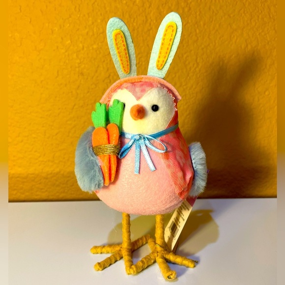 Spritz Other - Carrot - 2023 Feathery Friends Collection Spring Bird by Spritz - New with Tags